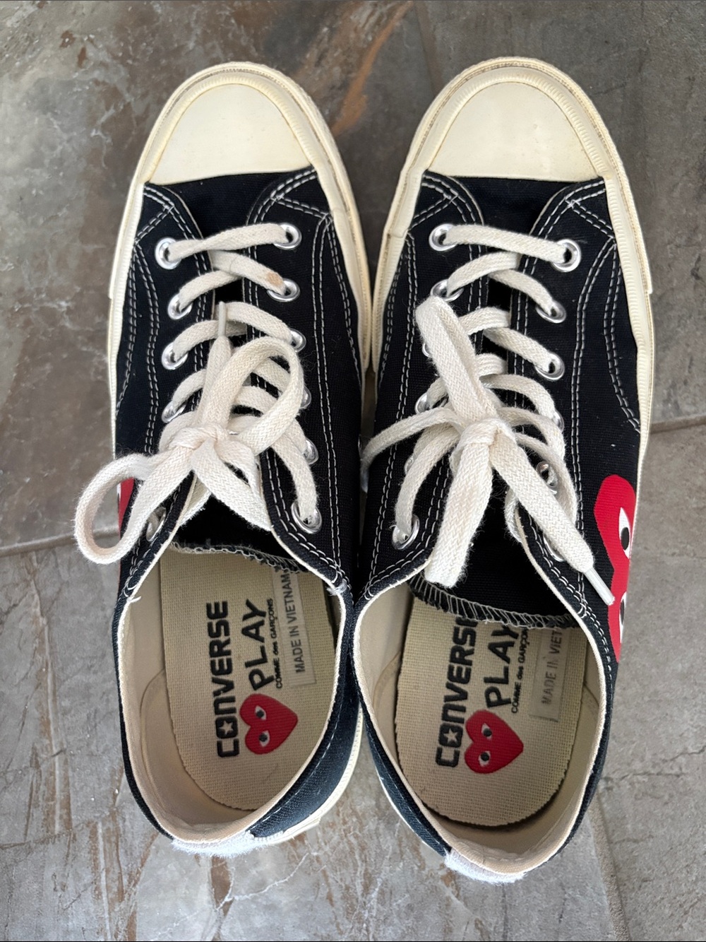 Converse Men’s Black and Cream Low-Top Sneakers with Red Heart